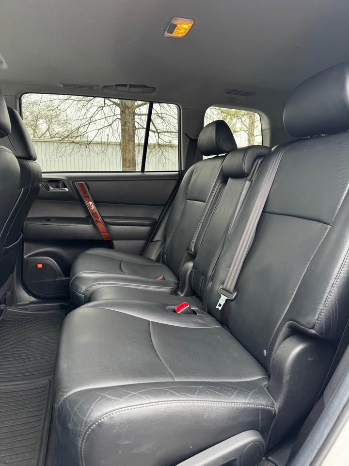 2013 Toyota Highlander Limited photo 12