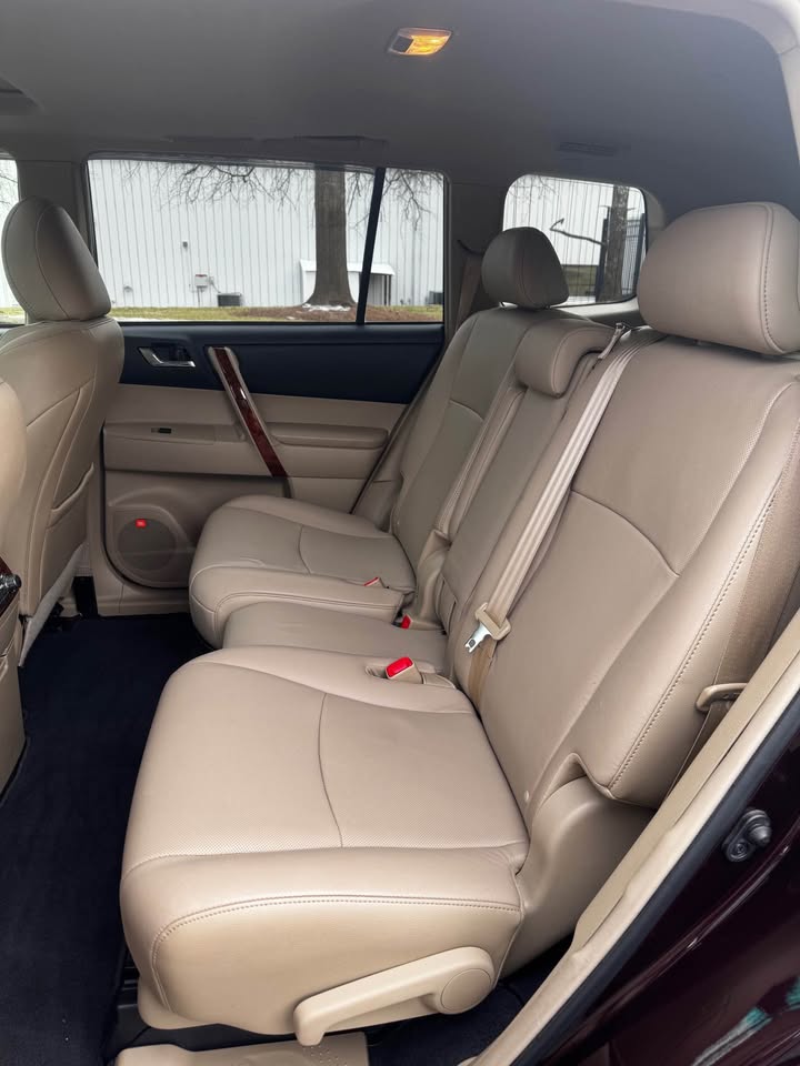 2013 Toyota Highlander Limited photo 11