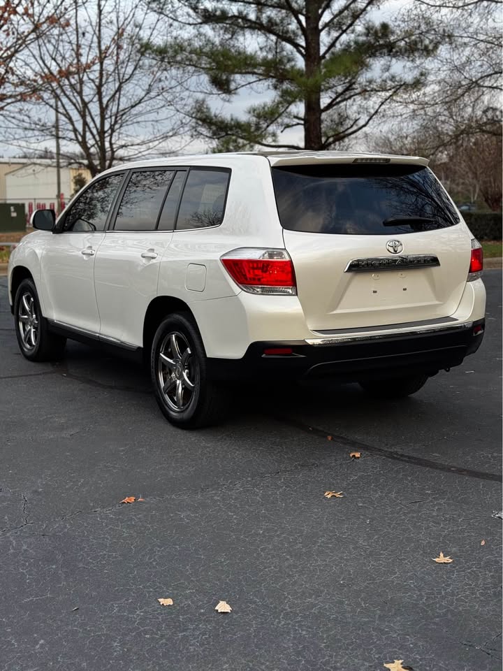 2013 Toyota Highlander photo 4