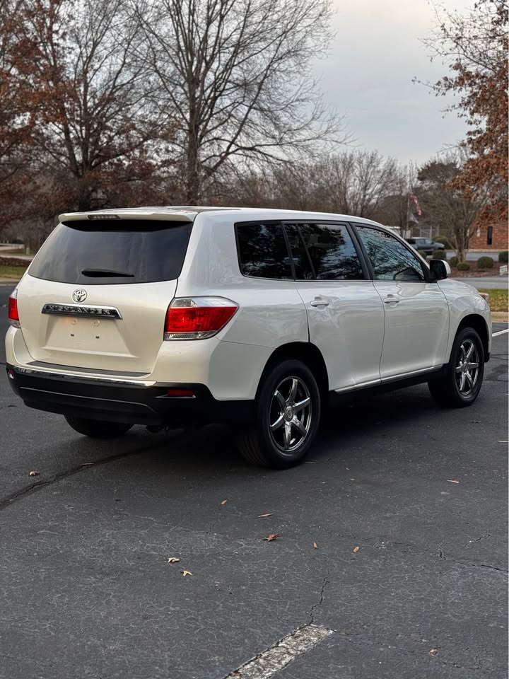 2013 Toyota Highlander photo 6