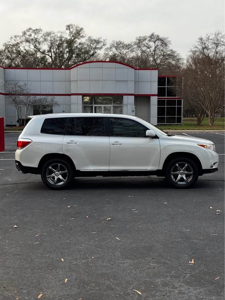 2013 Toyota Highlander photo 7