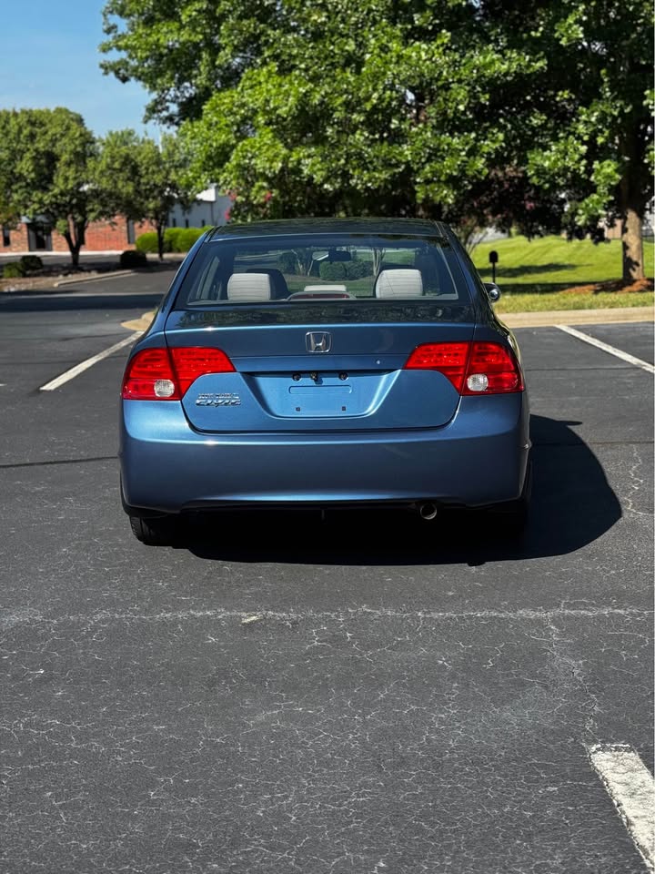 2006 Honda Civic LX Sedan 4D photo 6