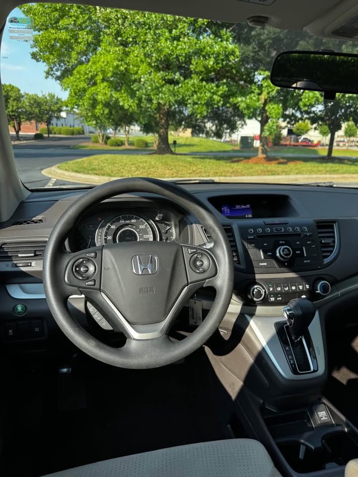 2014 Honda CR-V EX Sport Utility 4D photo 14