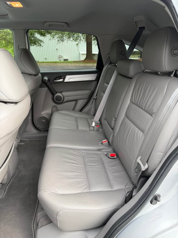 2010 Honda CR-V EX-L photo 12