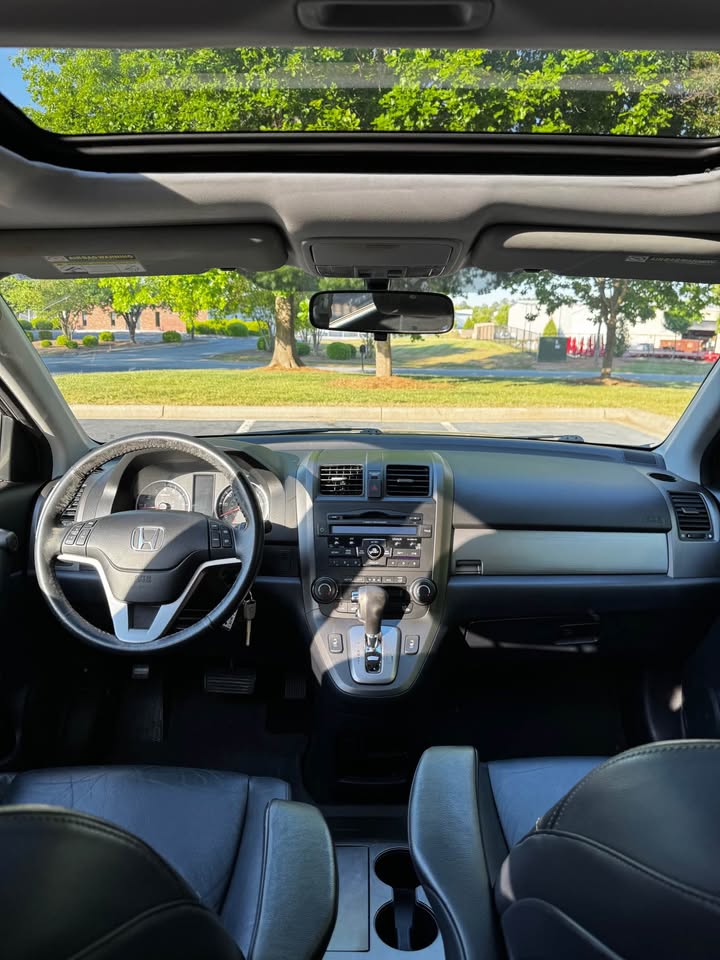 2011 Honda CR-V EX-L photo 12