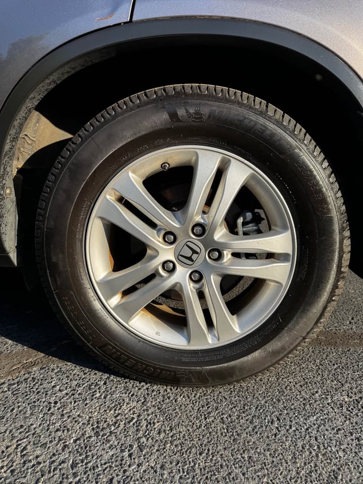 2011 Honda CR-V EX-L photo 16