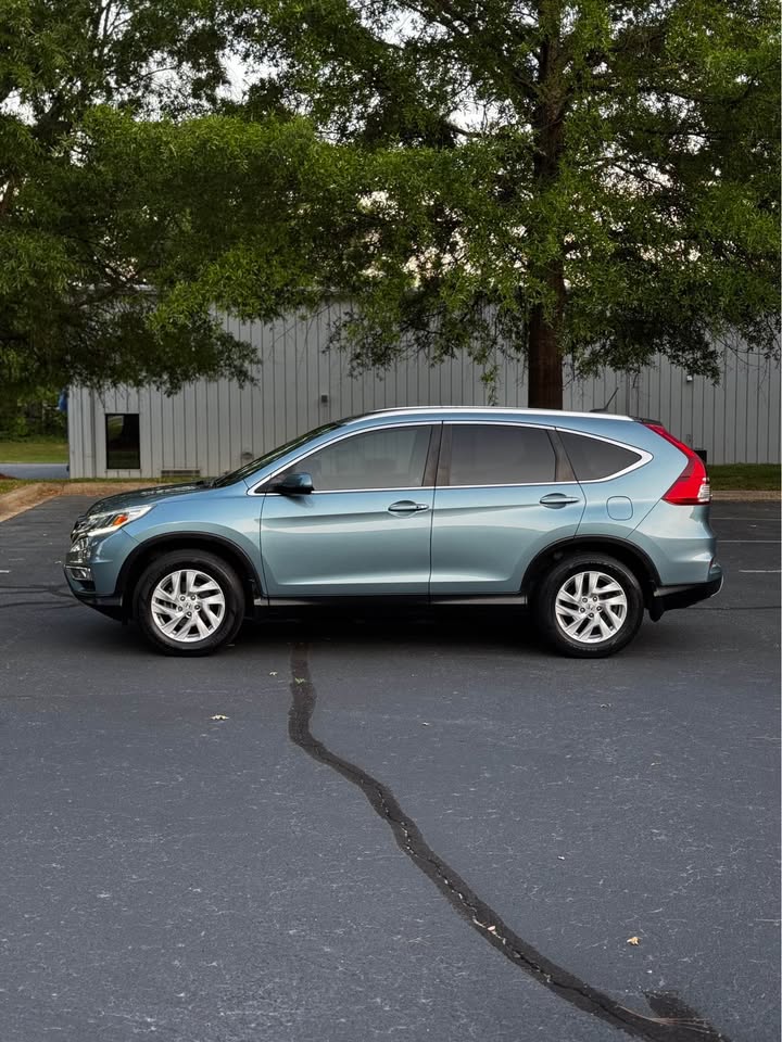 2016 Honda CR-V EX-L Sport Utility 4D photo 4