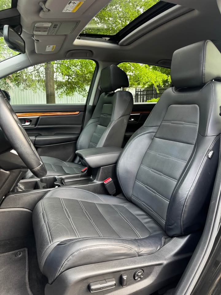 2017 Honda CR-V EX-L photo 10