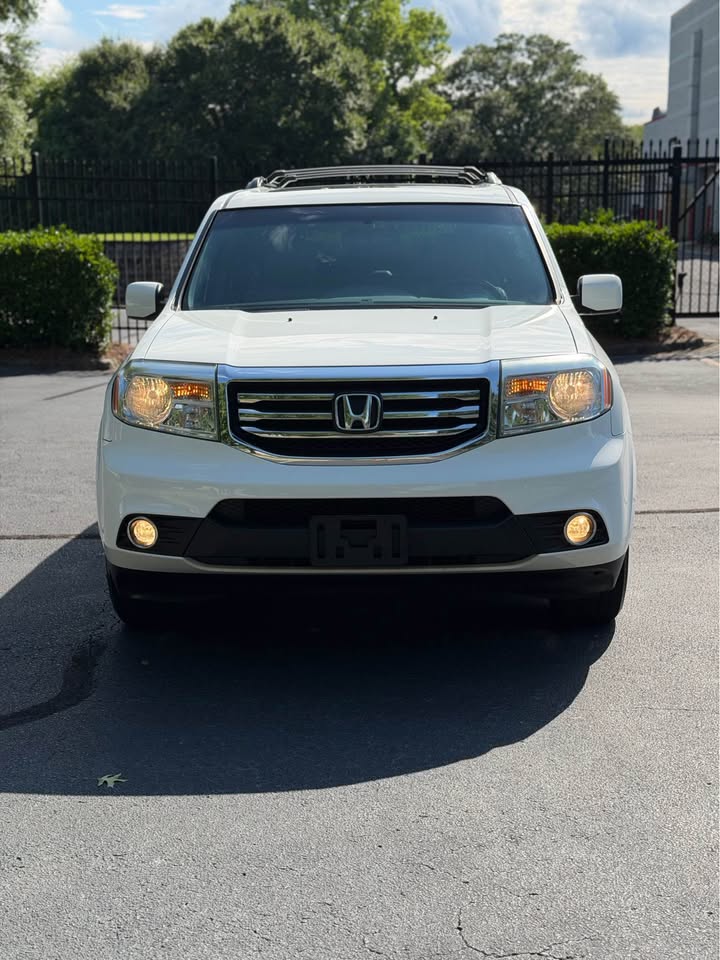 2014 Honda Pilot EX-L with Navigation photo 2