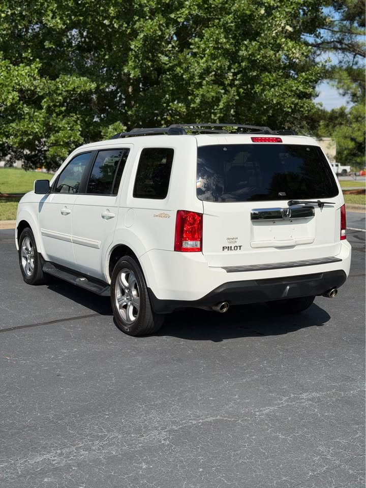 2014 Honda Pilot EX-L with Navigation photo 5