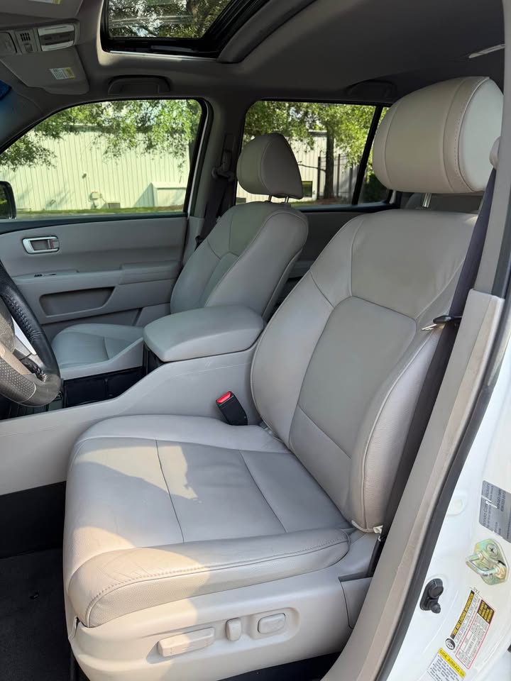 2014 Honda Pilot EX-L with Navigation photo 10