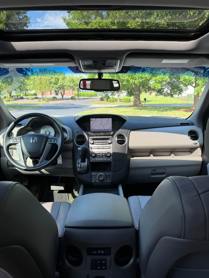 2014 Honda Pilot EX-L with Navigation photo 13