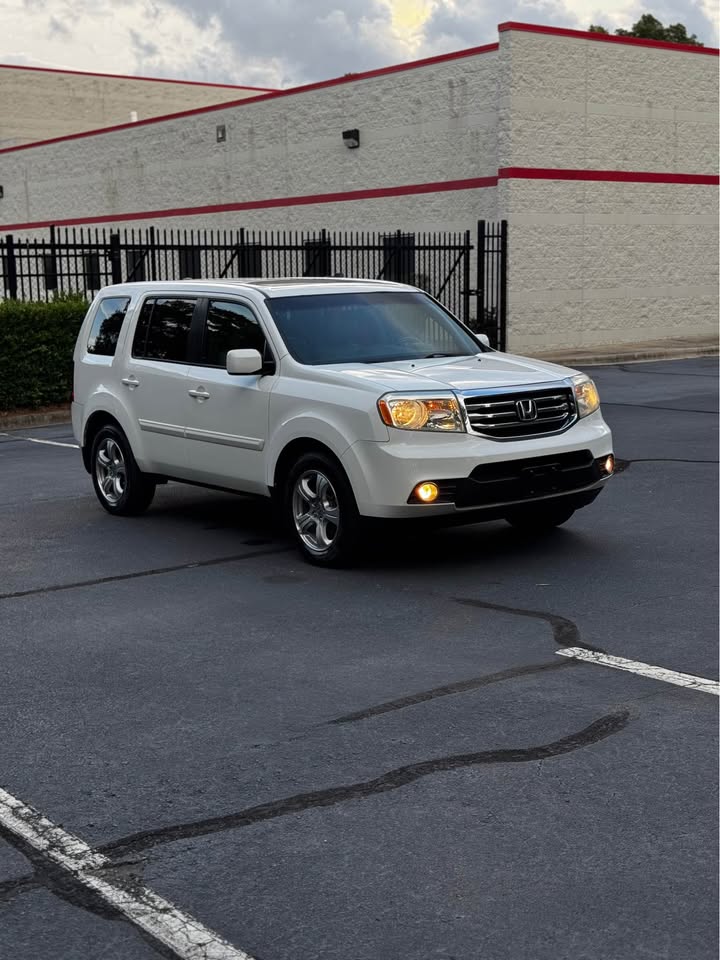 2015 Honda Pilot EX-L AWD photo 9
