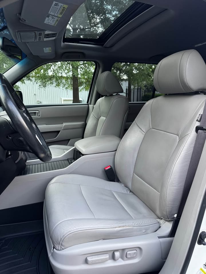 2015 Honda Pilot EX-L AWD photo 10