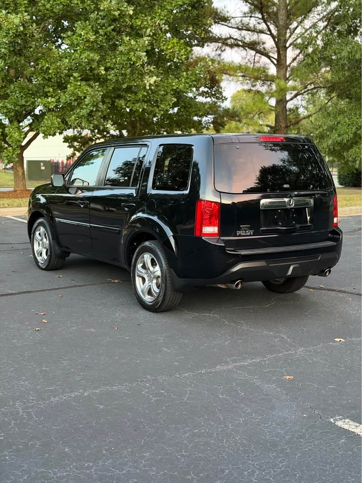 2015 Honda Pilot EX-L AWD photo 5