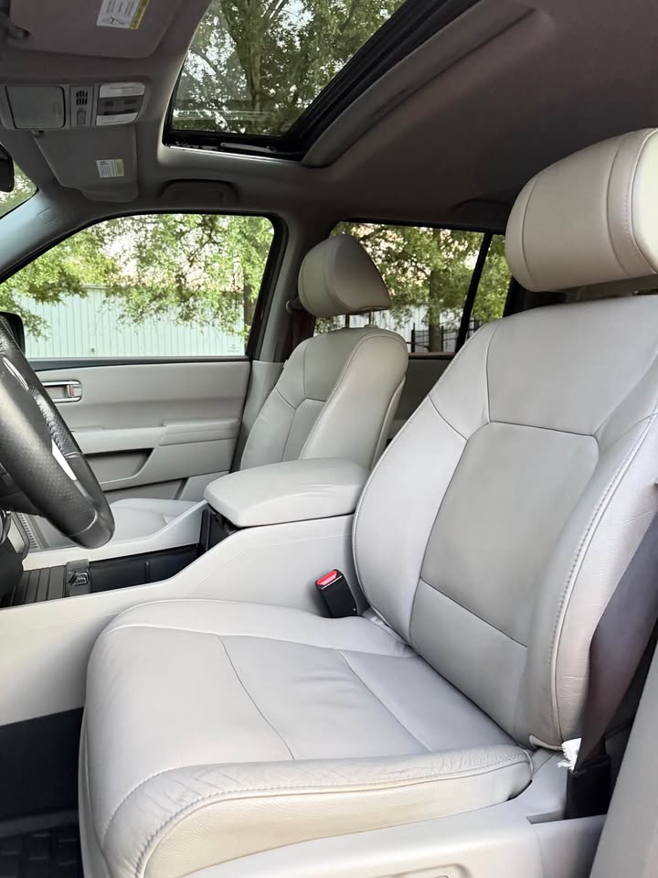 2015 Honda Pilot EX-L AWD photo 10