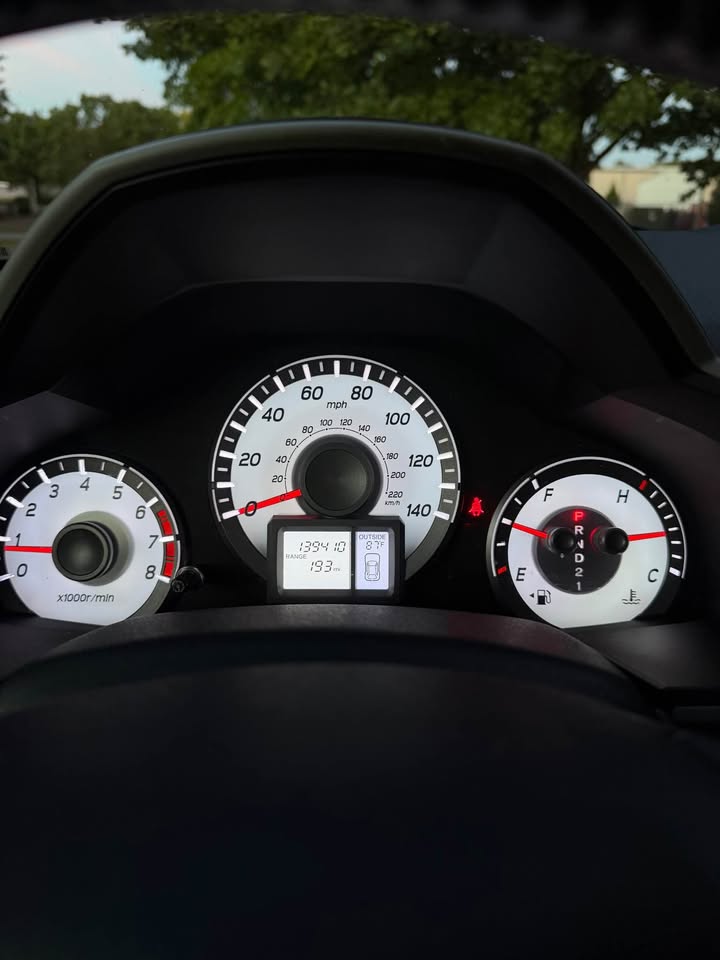 2015 Honda Pilot EX-L AWD photo 16