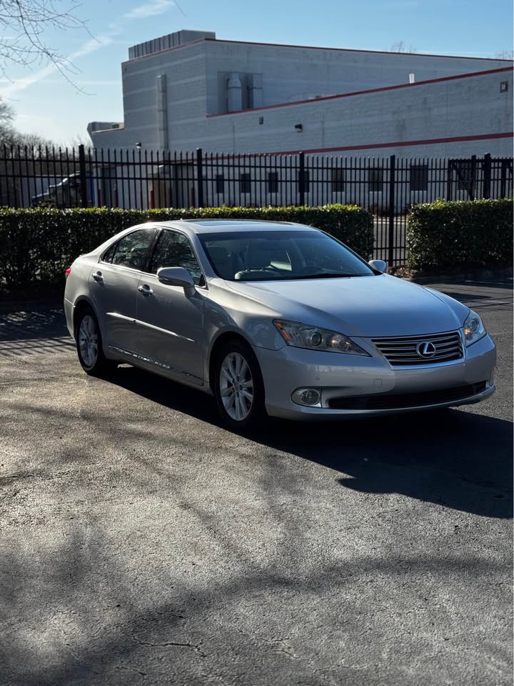 2010 Lexus ES 350 photo 10