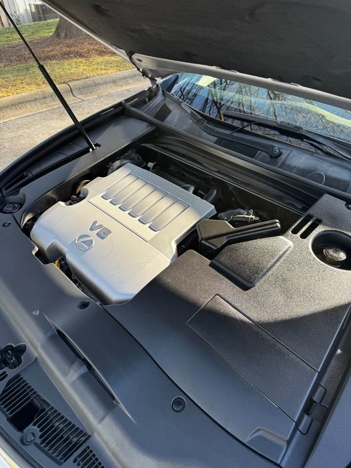 2010 Lexus ES 350 photo 19