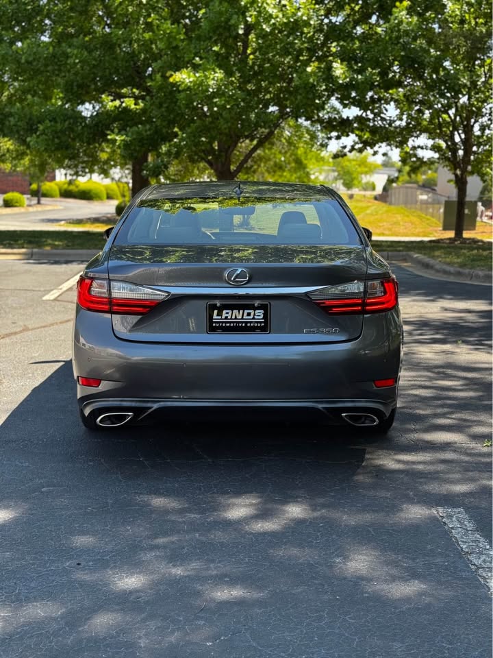 2017 Lexus ES 350 photo 6