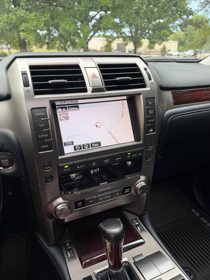 2017 Lexus GX 460 photo 17