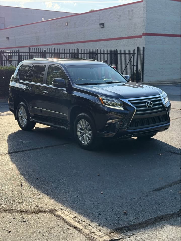 2017 Lexus GX 460 photo 9