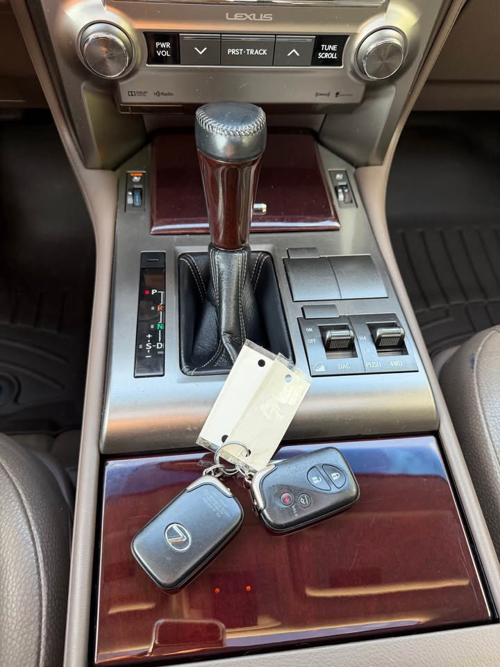 2017 Lexus GX 460 photo 17
