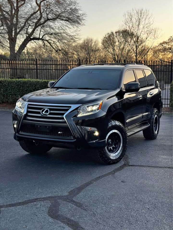 2015 Lexus GX 460 Luxury Sport Utility 4D