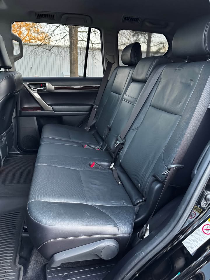 2015 Lexus GX 460 photo 11