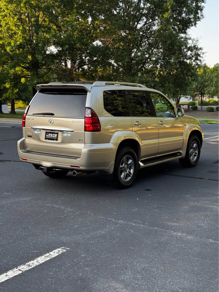 2008 Lexus GX 470 Sport Utility 4D photo 7