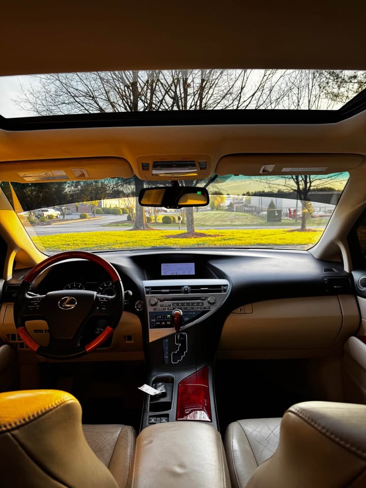 2010 Lexus RX 350 F SPORT photo 12