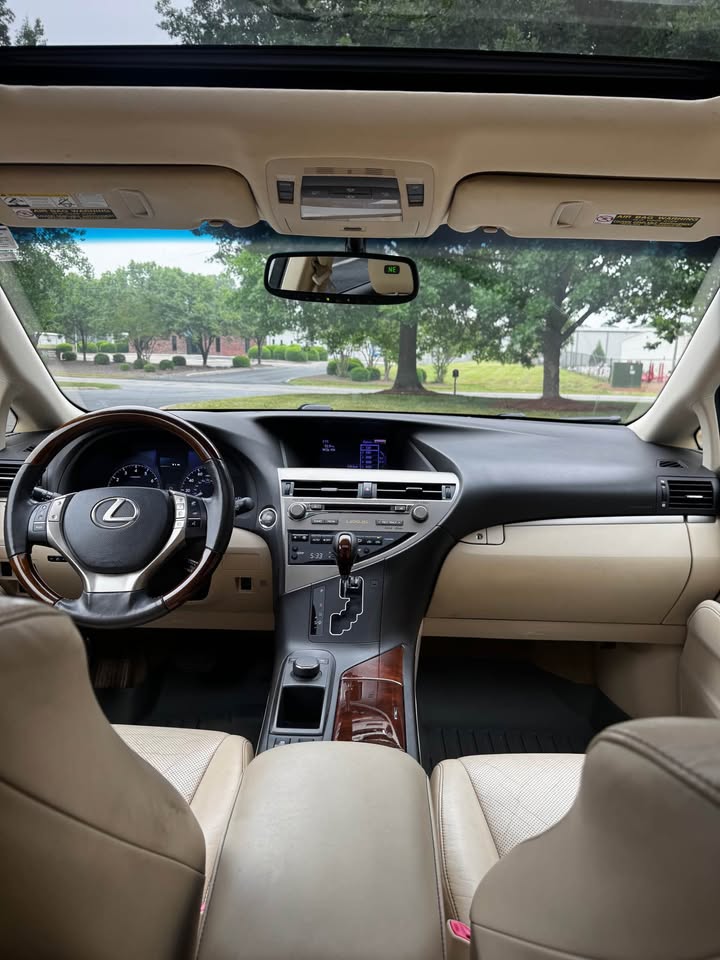2013 Lexus RX 350 Sport Utility 4D photo 13