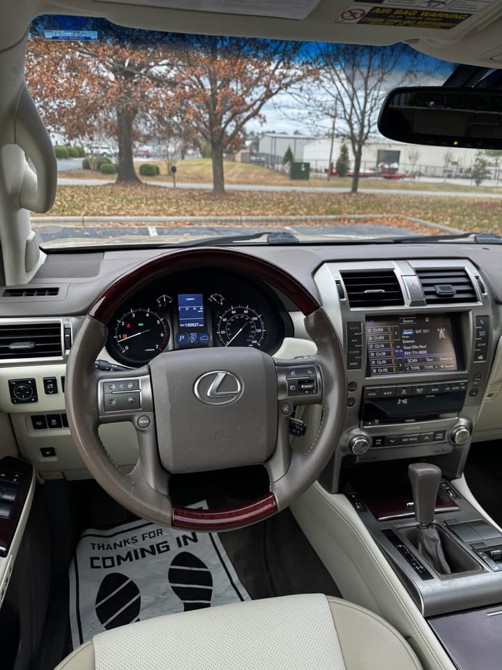 2014 Lexus GX 460 Premium photo 14