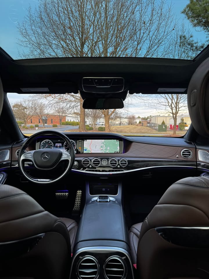 2017 Mercedes-Benz S 550 4MATIC photo 12
