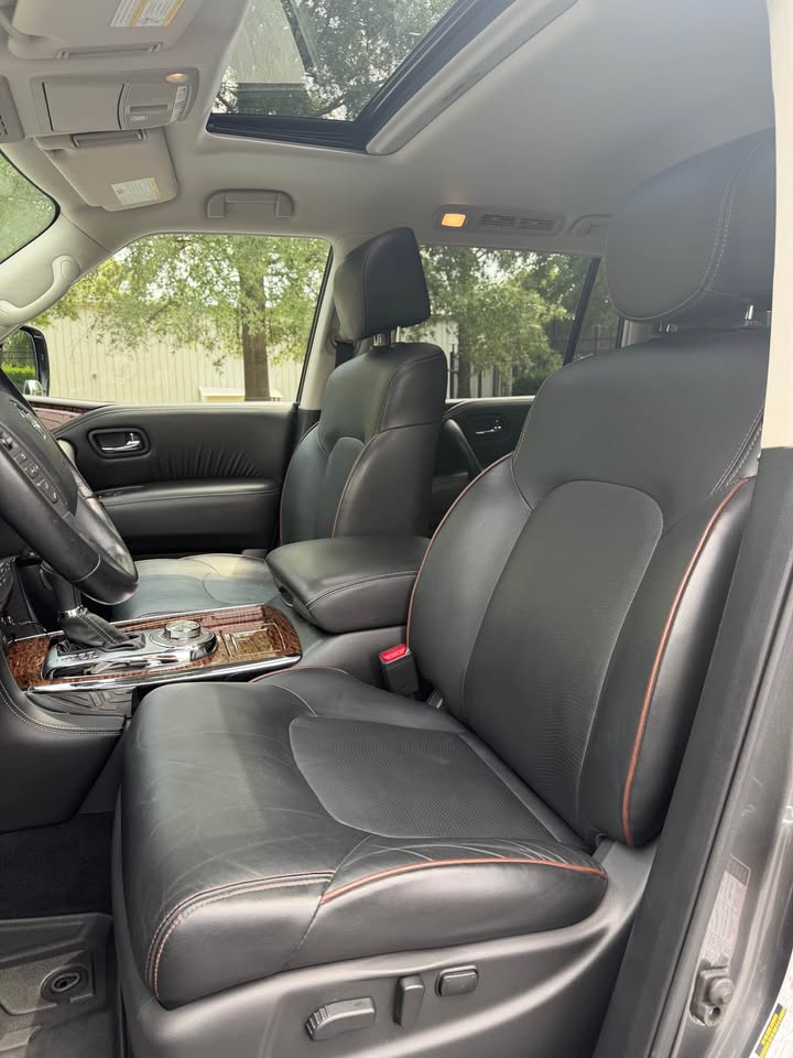 2019 Nissan Armada Platinum photo 10