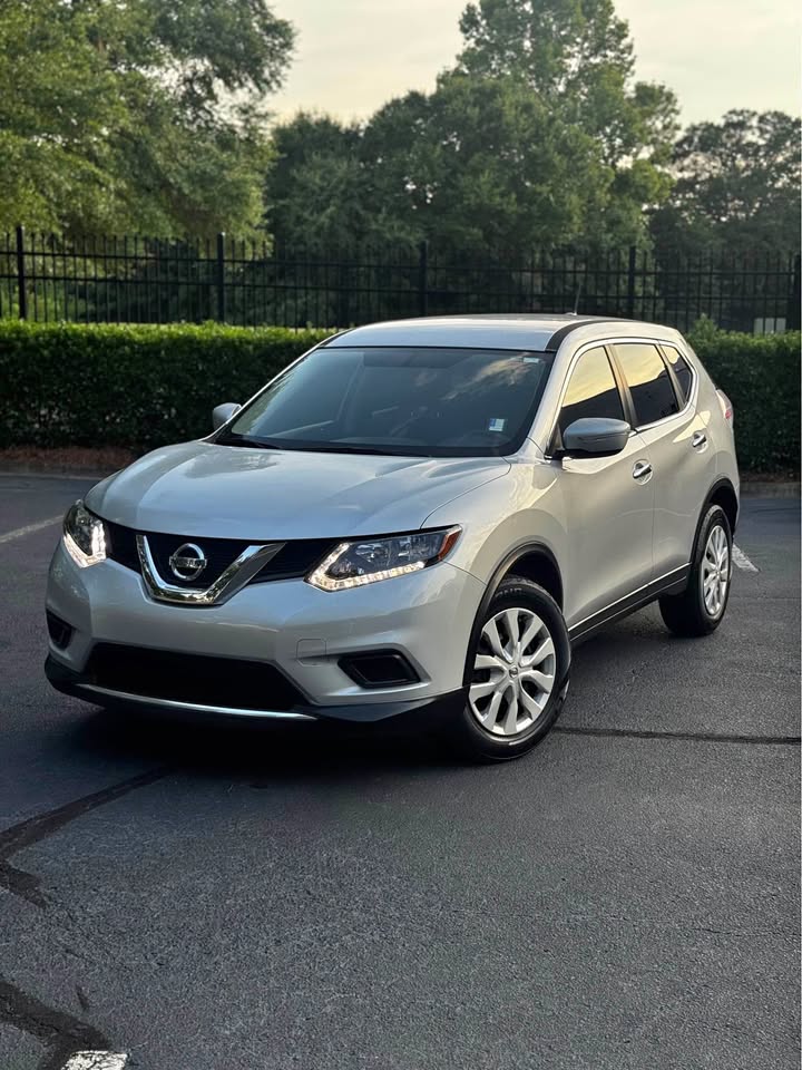 2015 Nissan Rogue S Sport Utility 4D