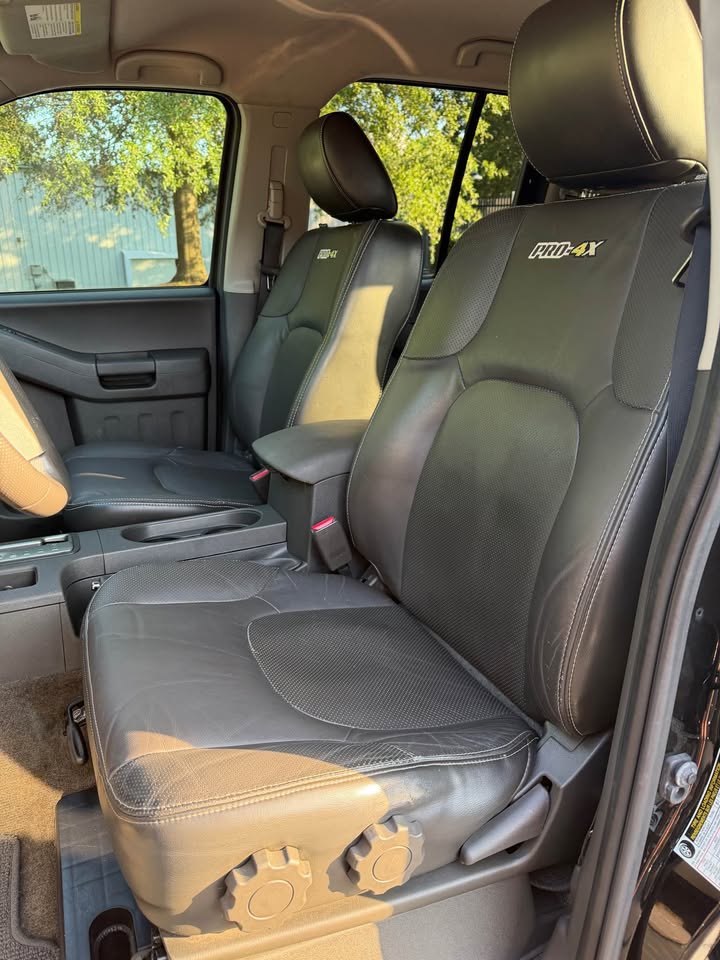 2015 Nissan Xterra PRO-4X photo 9