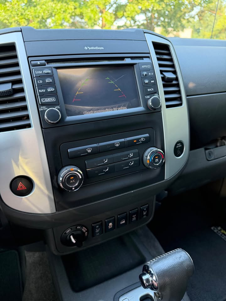 2015 Nissan Xterra PRO-4X photo 14