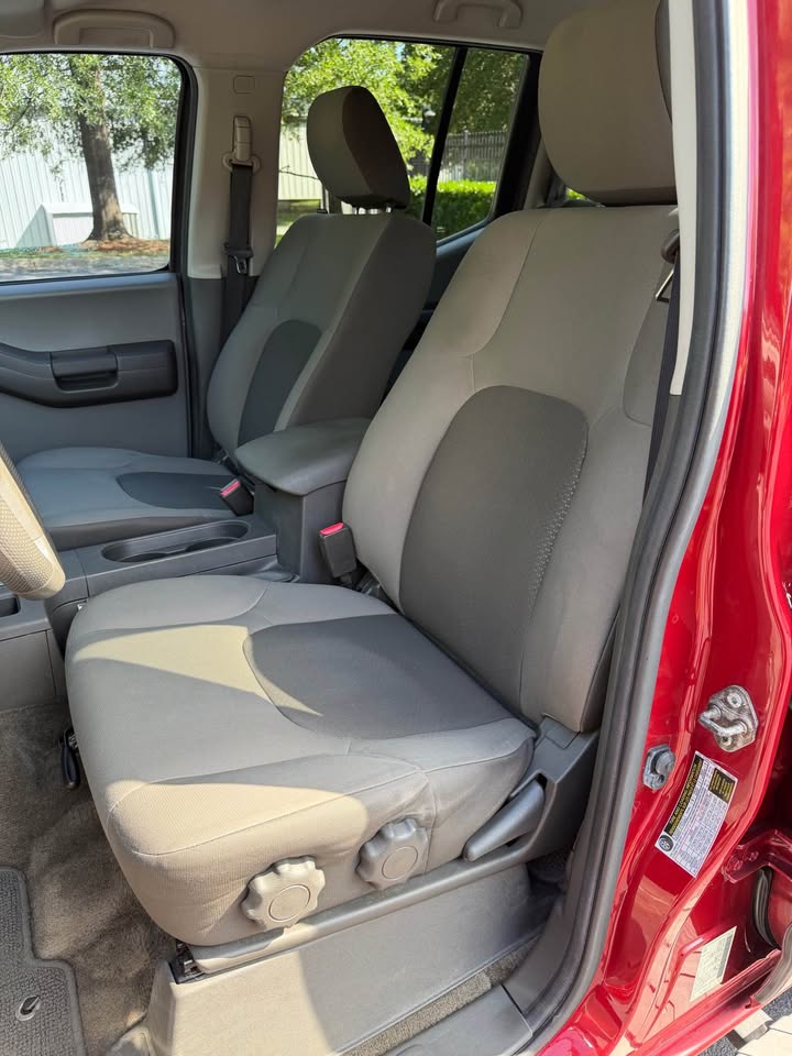 2013 Nissan Xterra S 4x4 photo 10