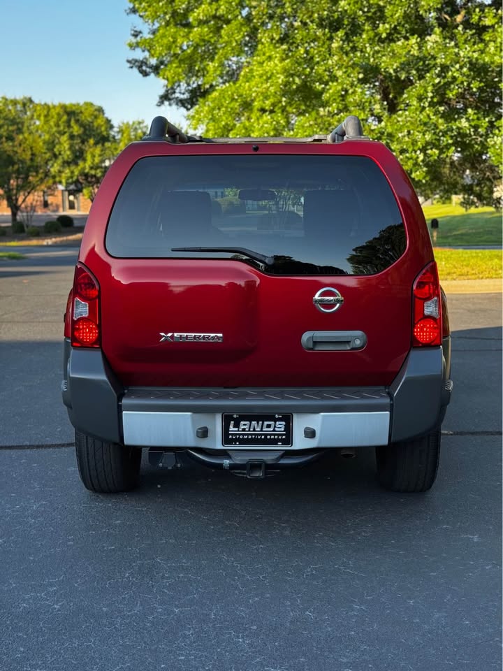 2012 Nissan Xterra X Sport Utility 4D photo 6