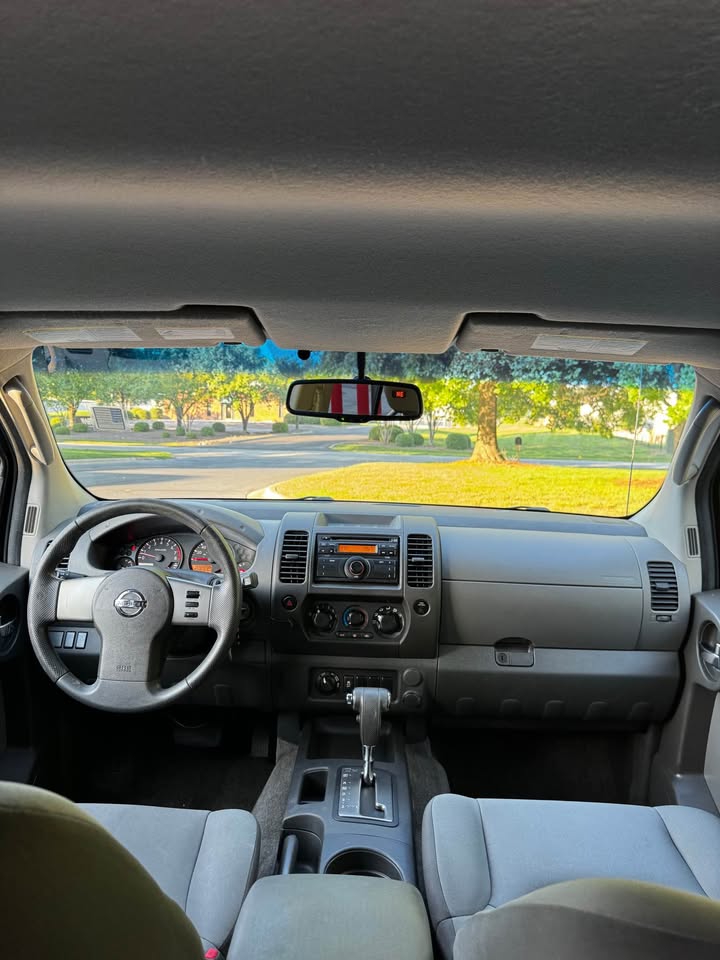 2012 Nissan Xterra X Sport Utility 4D photo 13