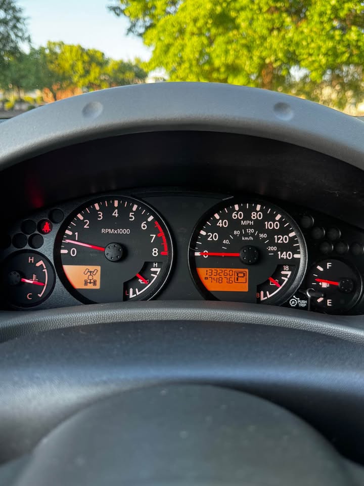 2012 Nissan Xterra X Sport Utility 4D photo 15