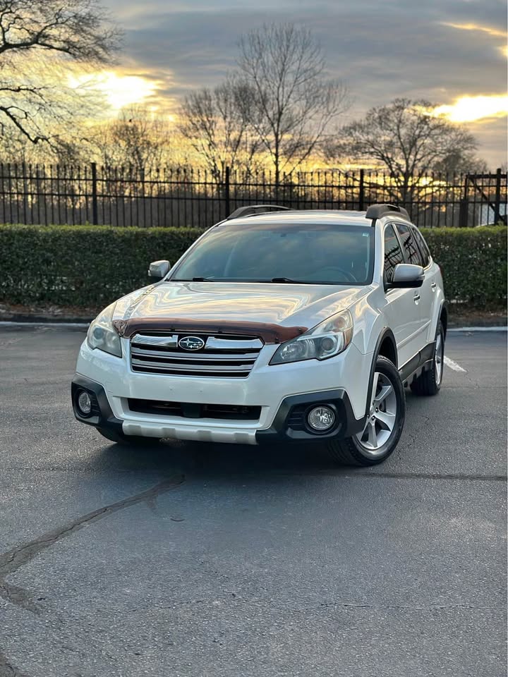 2014 Subaru Outback 3.6R Limited Wagon 4D
