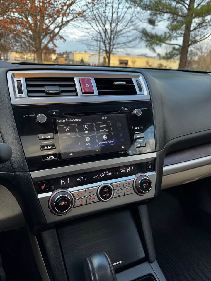 2015 Subaru Outback 2.5i Limited photo 15