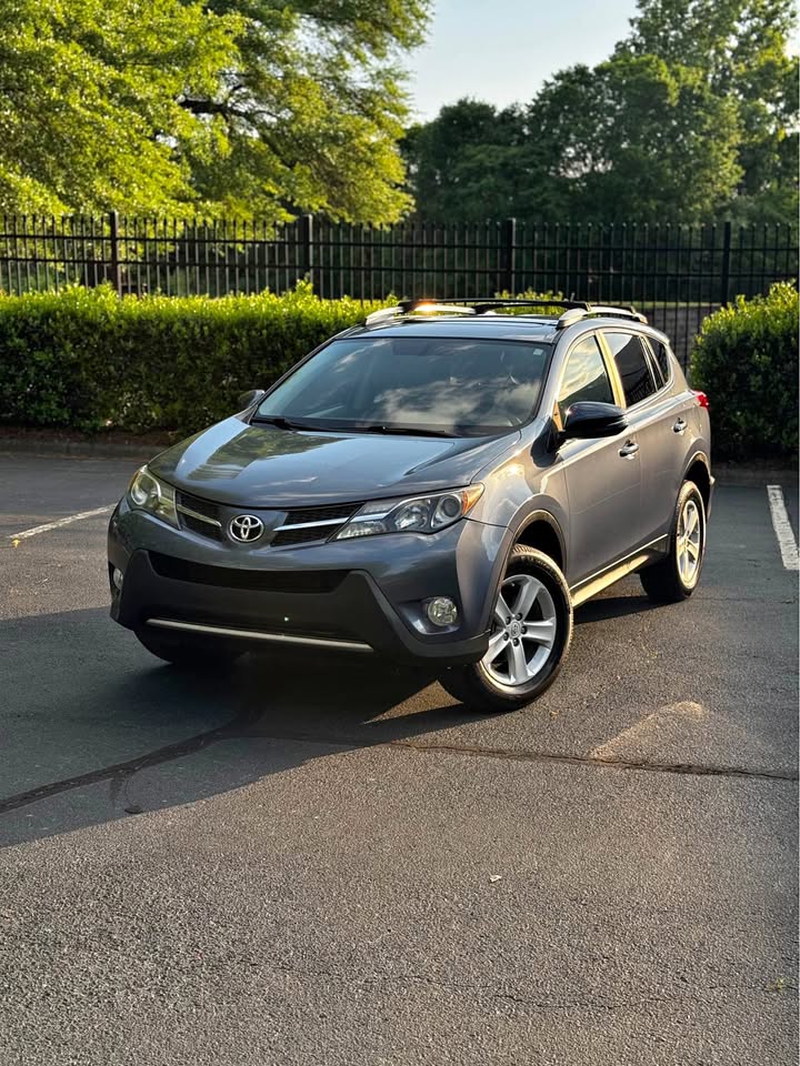2013 Toyota RAV4 XLE