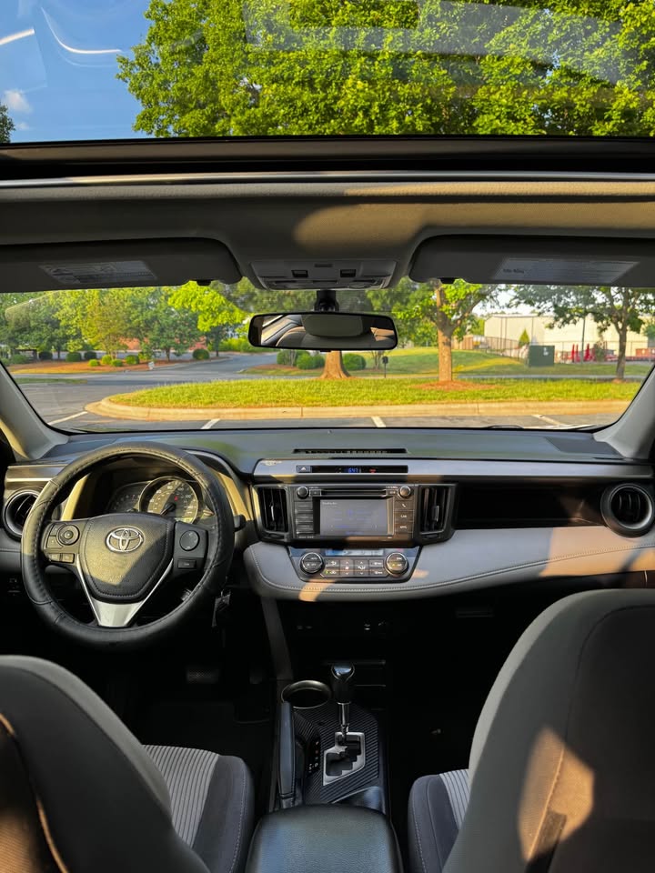 2013 Toyota RAV4 XLE - Steering Wheel