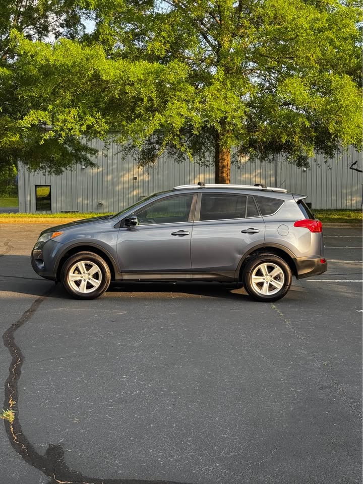 2013 Toyota RAV4 XLE - Interior Front