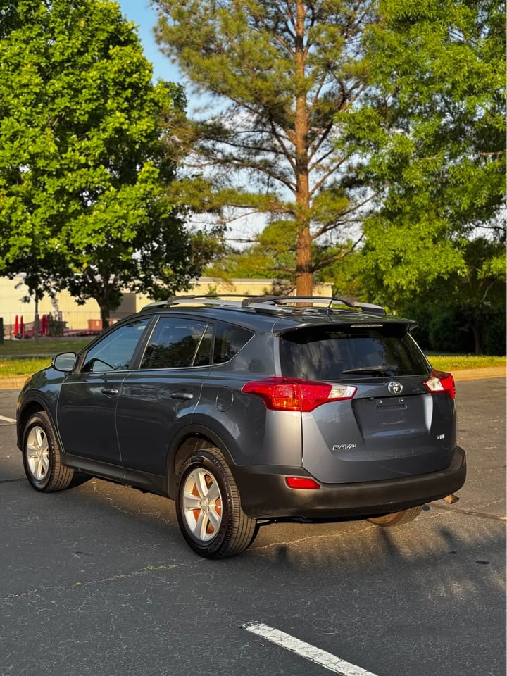 2013 Toyota RAV4 XLE - Dashboard