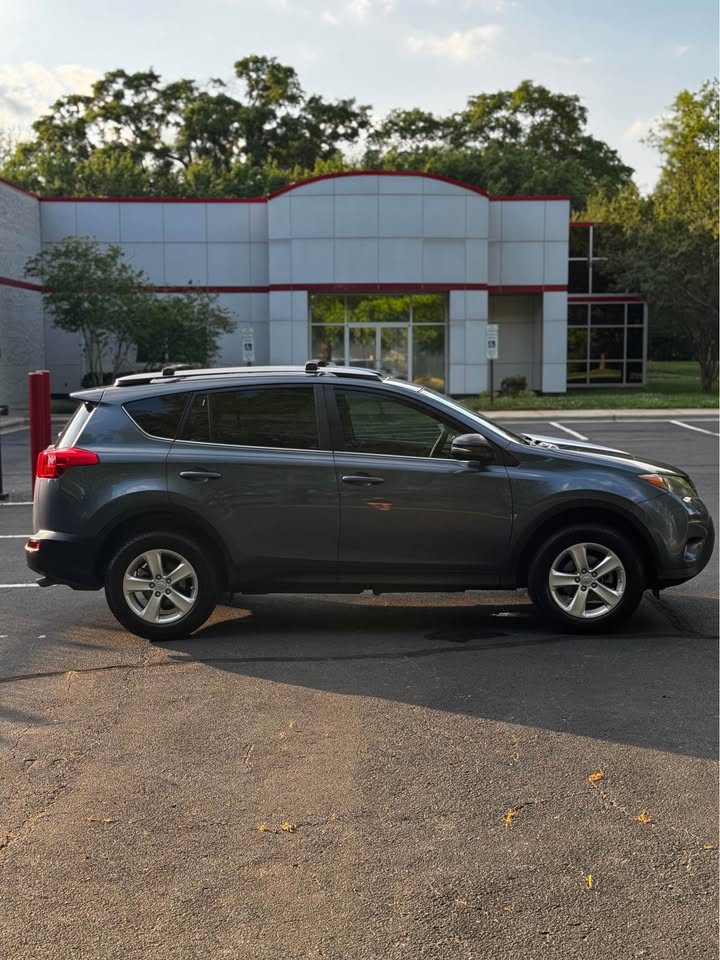2013 Toyota RAV4 XLE - Cargo Area