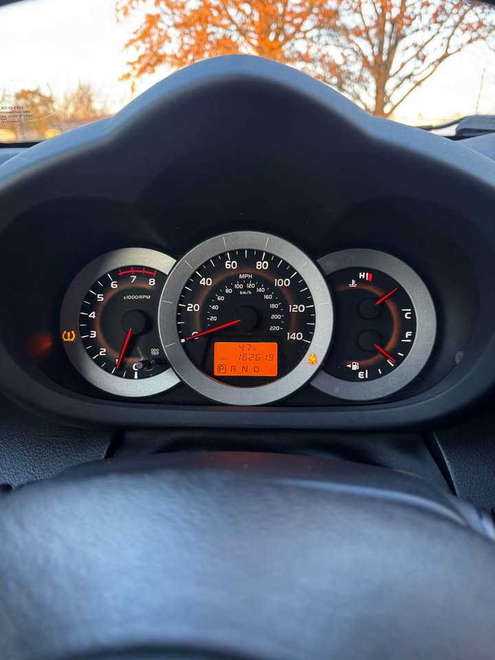 2010 Toyota RAV4 photo 13